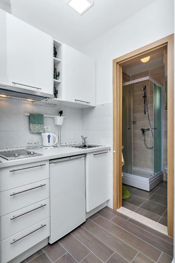 Franzeta Apartment *